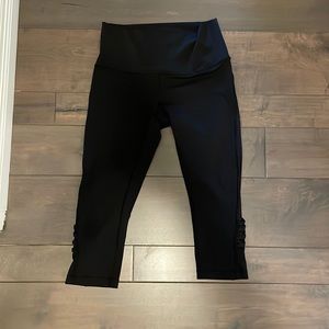 Lululemon black capris with mesh panel